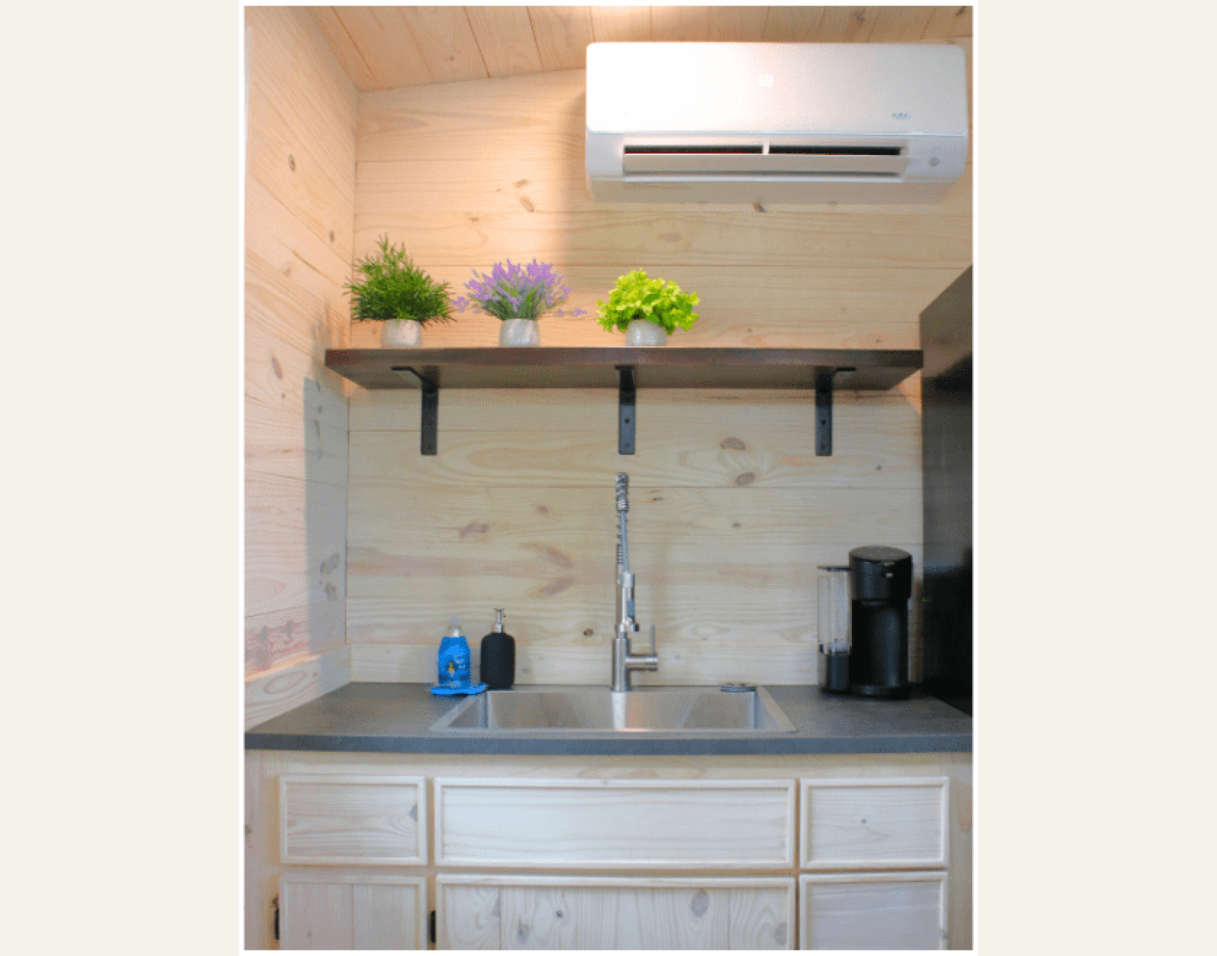 Kitchenette
